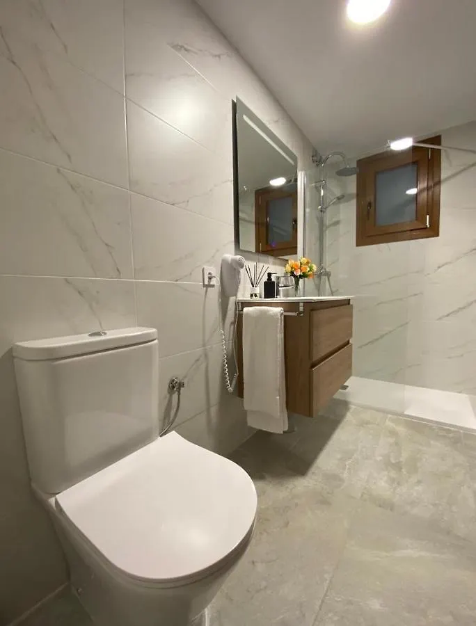 ゲストハウス Suites Benalup Centro